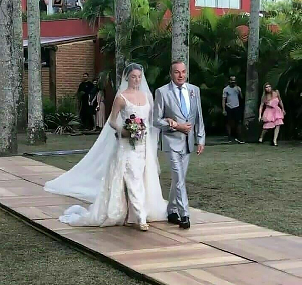 Casamento ao ar livre Lago Buriti de Isis Valderde - Renata Paraiso (3)
